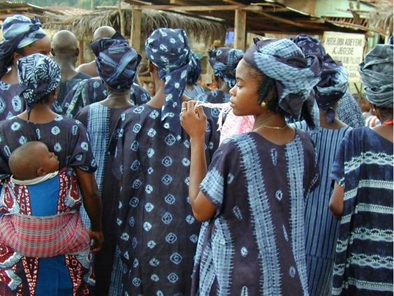 tie dye cloth African women